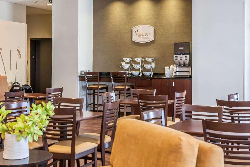 Sleep Inn & Suites Devils Lake Restaurang bild