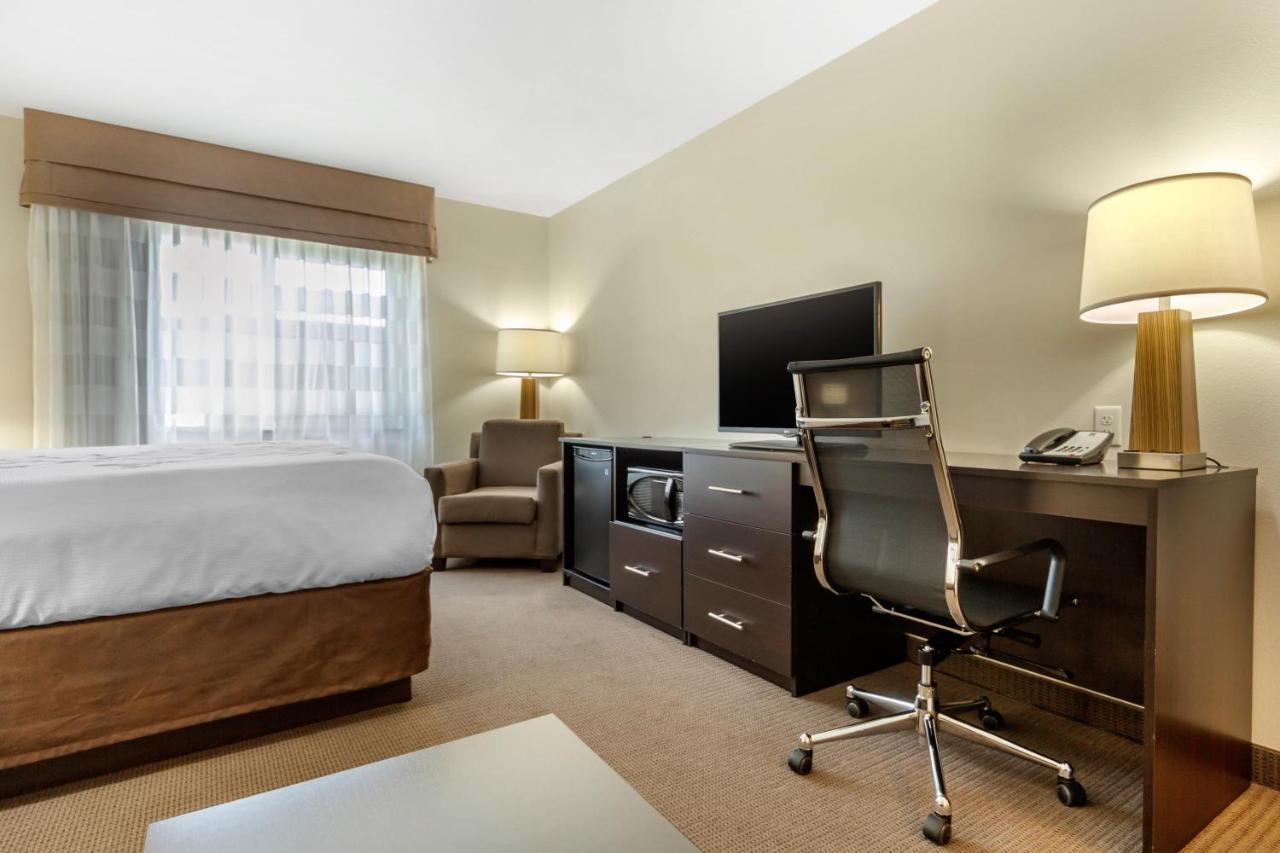 Sleep Inn & Suites Devils Lake Exteriör bild