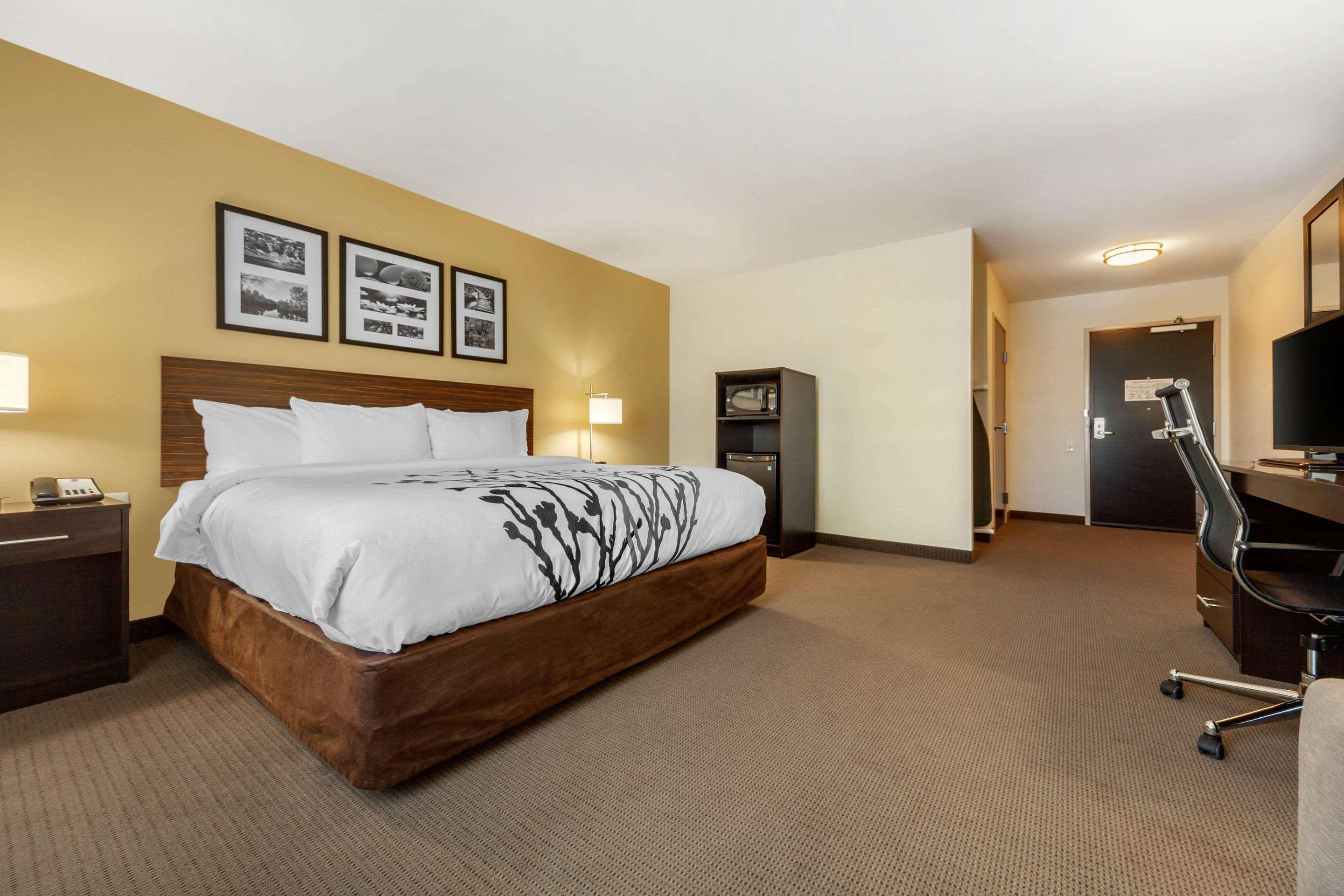 Sleep Inn & Suites Devils Lake Exteriör bild