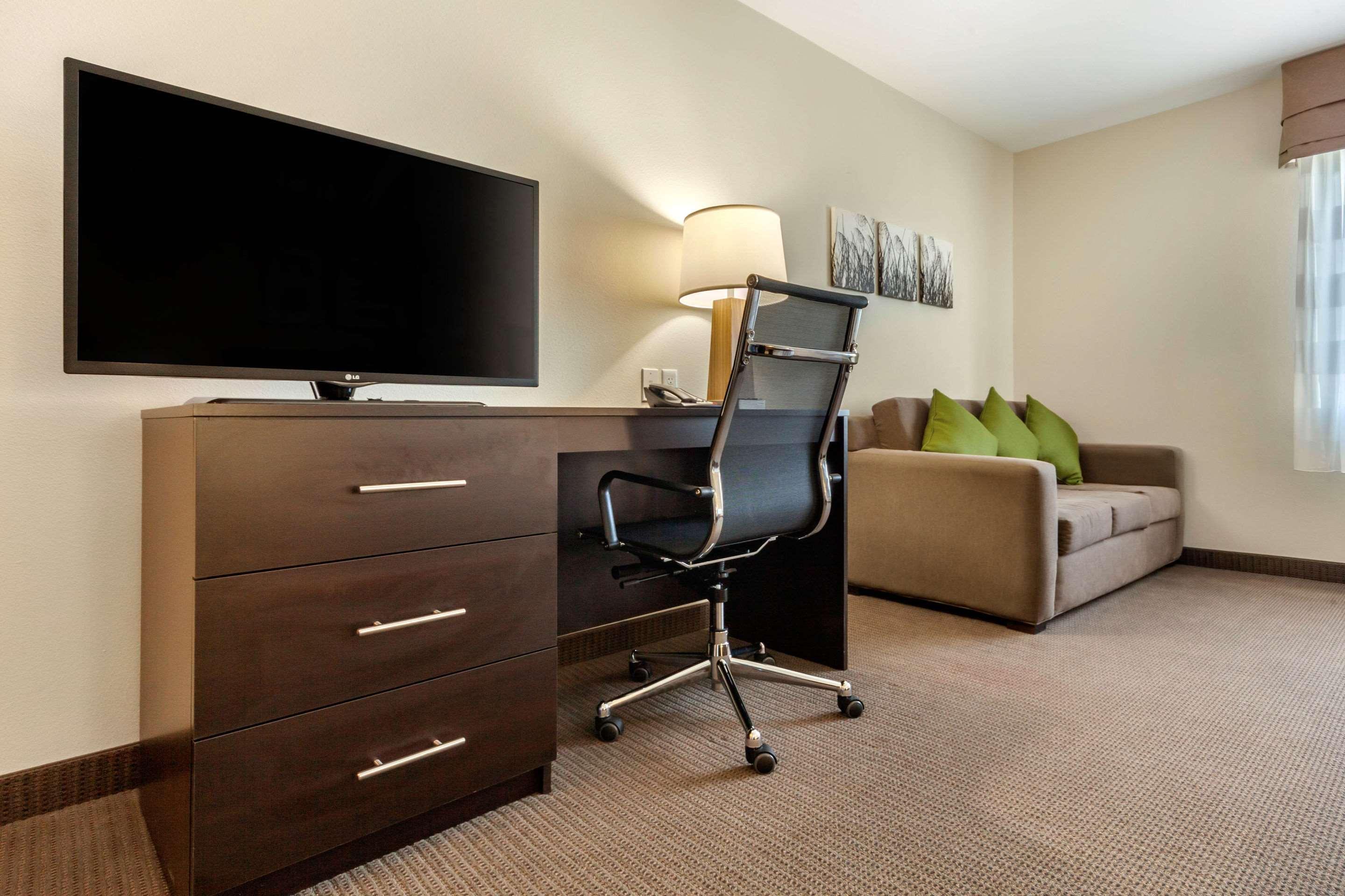 Sleep Inn & Suites Devils Lake Exteriör bild