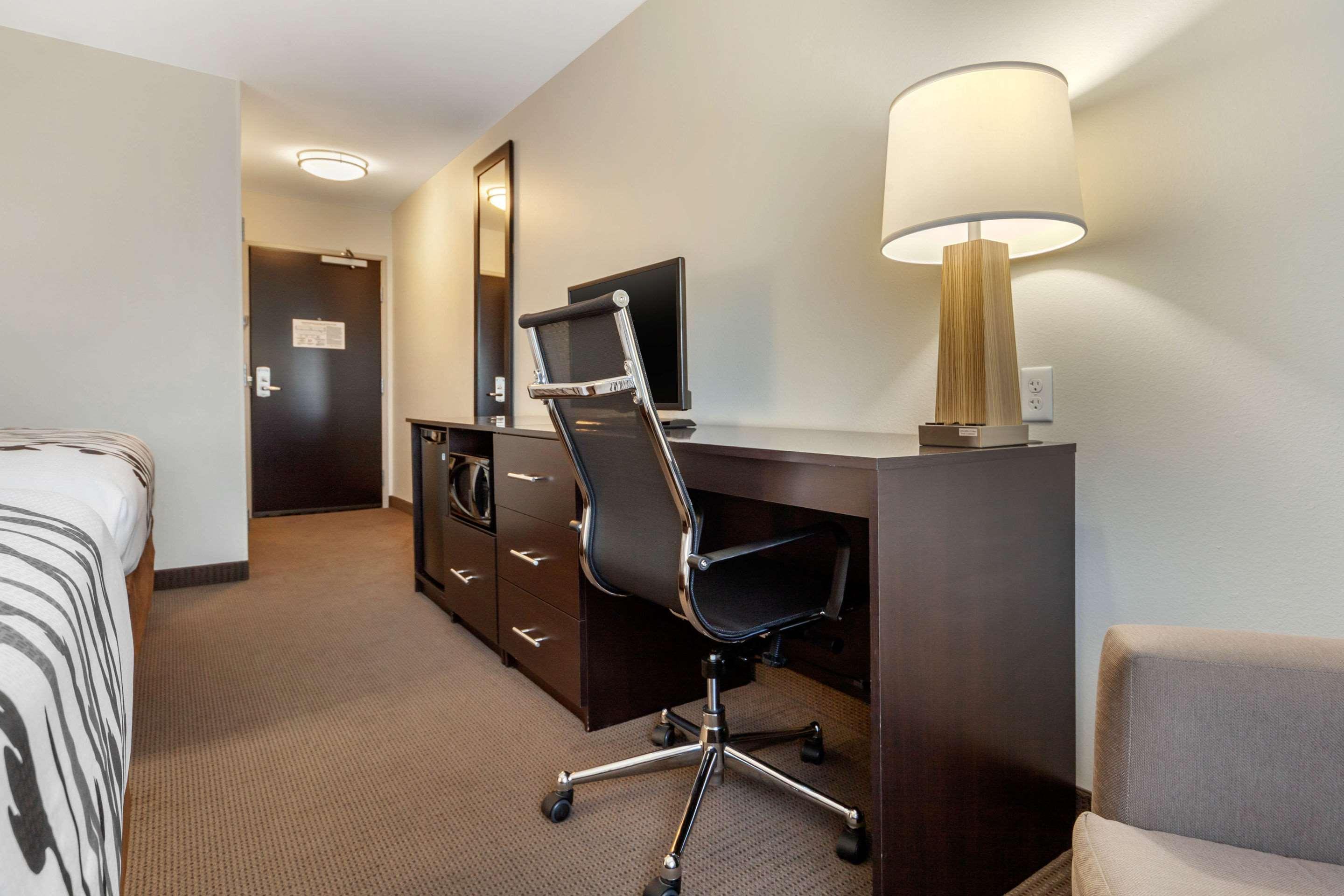 Sleep Inn & Suites Devils Lake Exteriör bild
