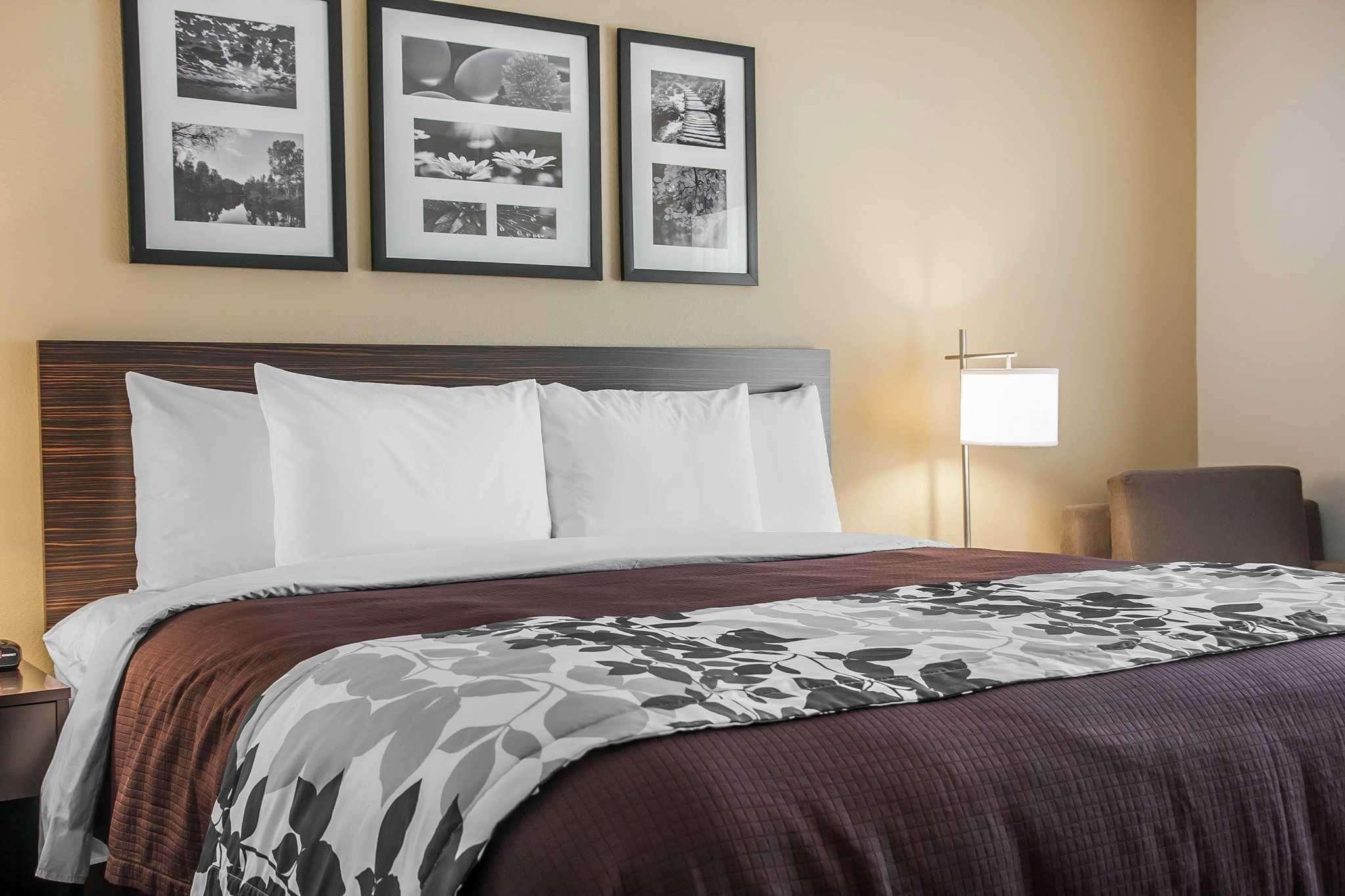 Sleep Inn & Suites Devils Lake Exteriör bild