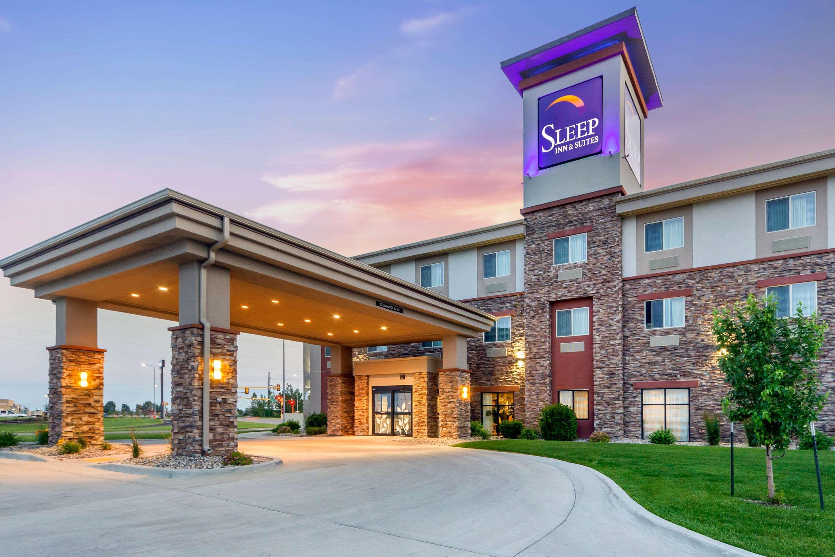 Sleep Inn & Suites Devils Lake Exteriör bild