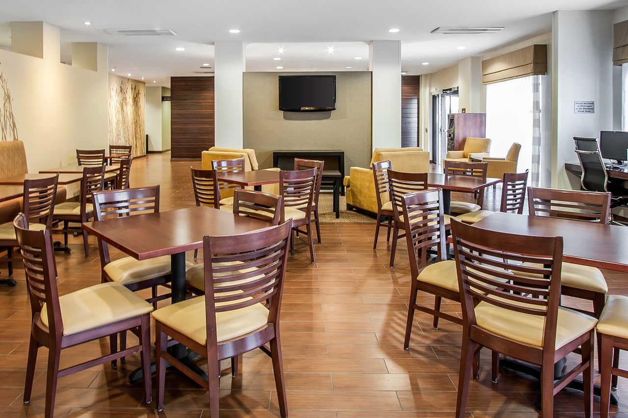 Sleep Inn & Suites Devils Lake Exteriör bild