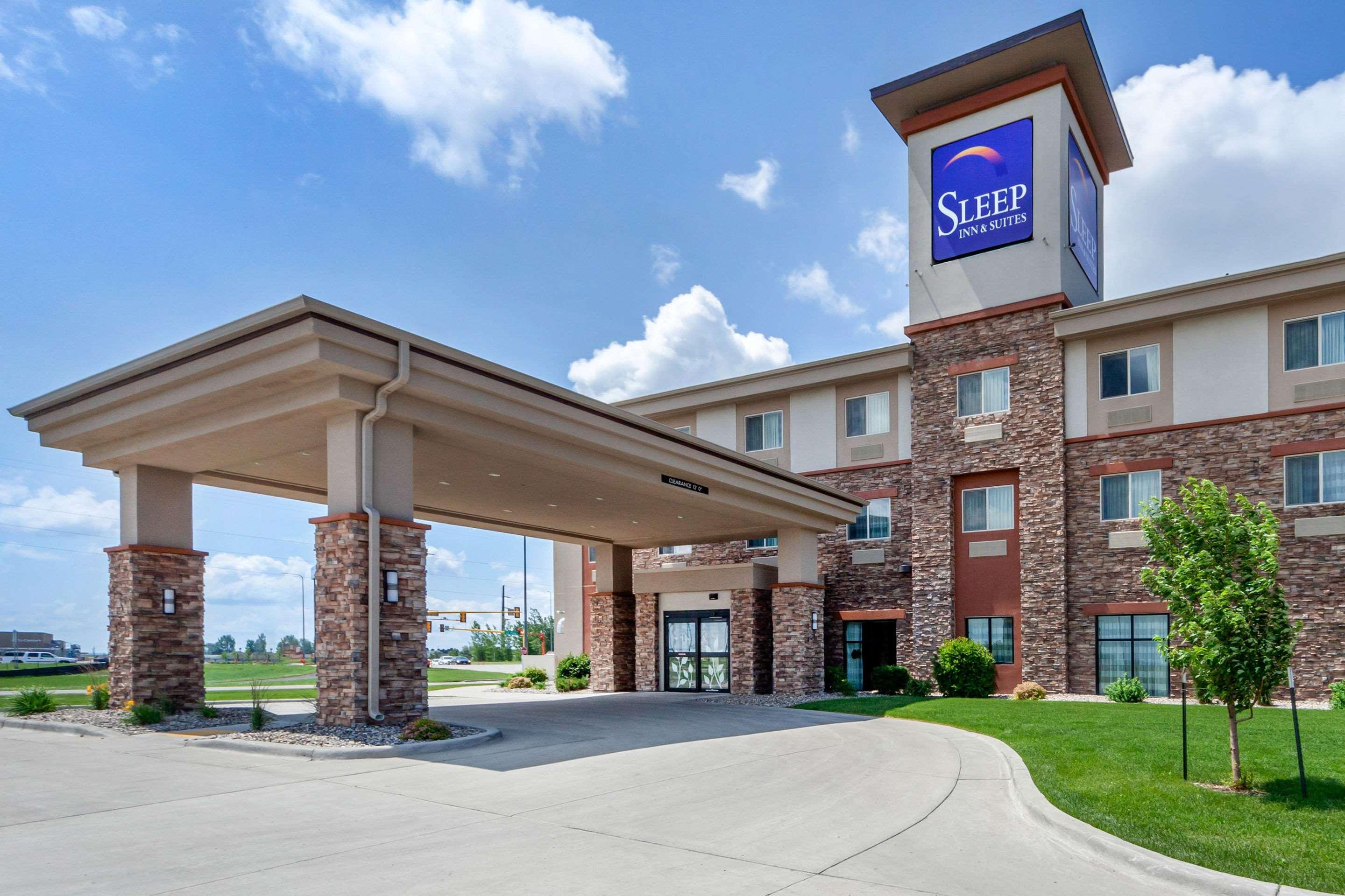 Sleep Inn & Suites Devils Lake Exteriör bild